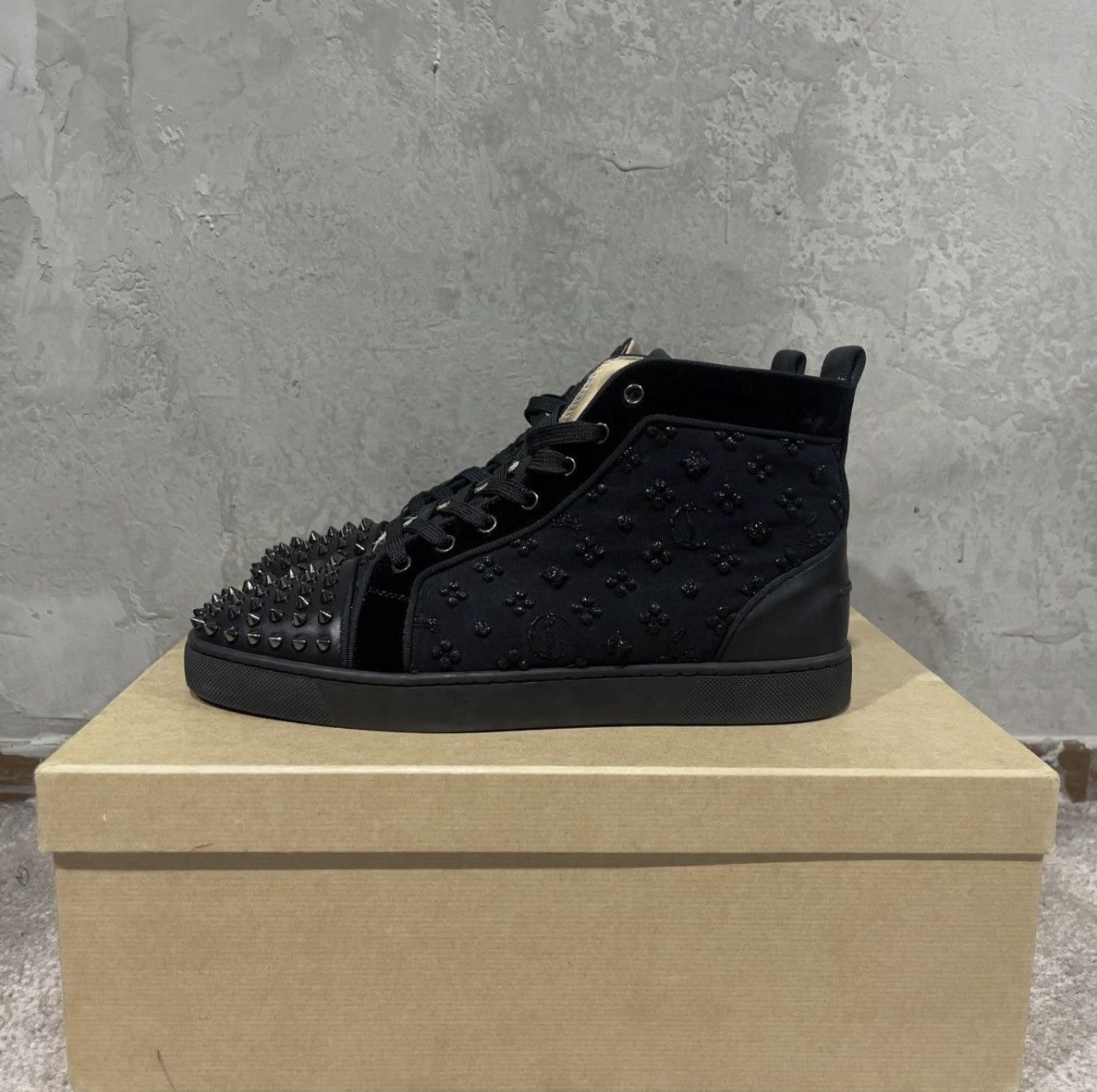 Christian Louboutin Lou spikes orlato sneakers 