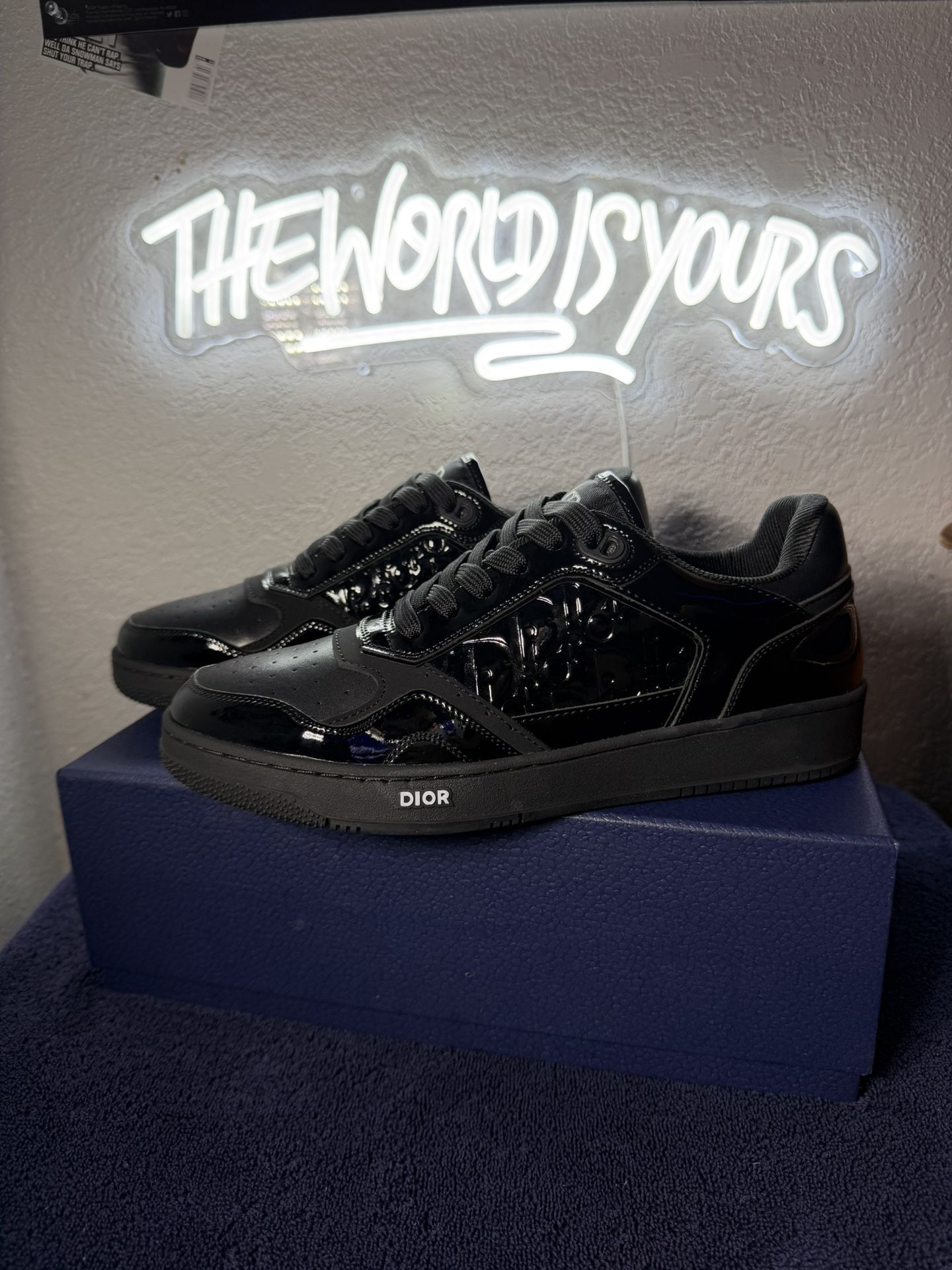 Size 9 Men Luxury Black Shiny Dress Shoes