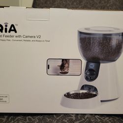 NEW - Smart Automatic Pet Feeder with Camera, Audio, and App