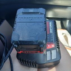 2 Craftsman 20v 4.0AH Batteries 1 Charger