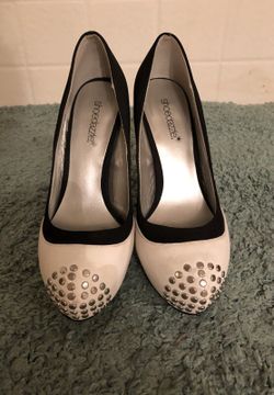 Black white flatform high heels shoes, $5