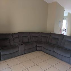 Electric 5 Seater Sectional W/ Rocking Chair