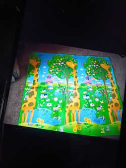 *****CHILD'S LEARNING MAT 123's, ANIMALS, ABC's  71" X 79.5" $18*****