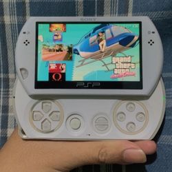 PSP Go Pearl White 