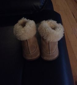 Ugg toddler boots