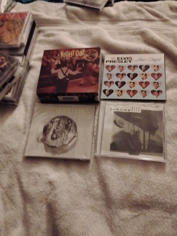 4 CDs