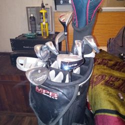 AXIAL GOLF CLUBS 