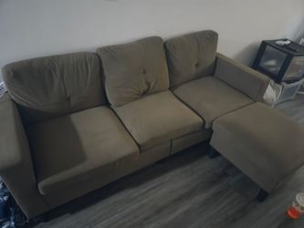 Couch for sale need it gone by  tomorrow