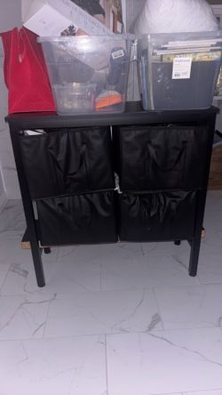 Dresser organizer