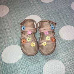 Toddler Sandals - Almost New! (8T)