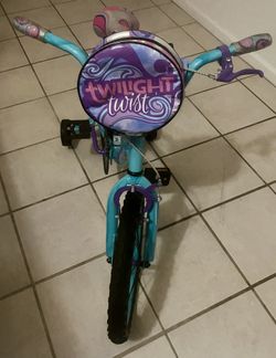 Dynacraft Twilight Twist 16" Girls Bike