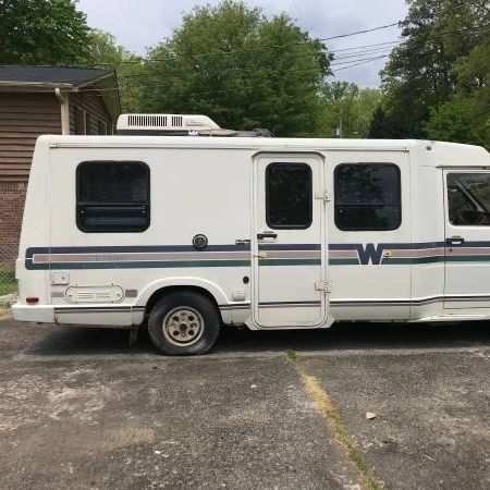 89 Winnebago Lesharo for Sale in Cypress, TX - OfferUp