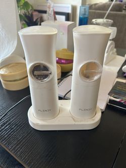 Electric Salt And Pepper Shakers