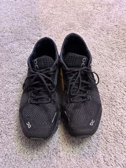 On running shoes women’s size 8