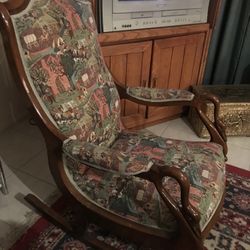 Antique Rocking Chair 