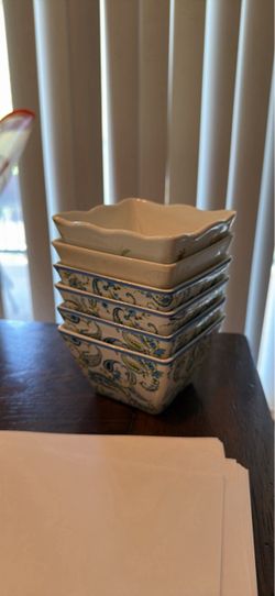 Square bowls