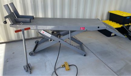 Handy Air Lift - motorcycle lift 1000lb capacity