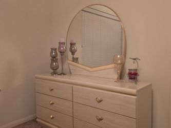King Bedroom Set