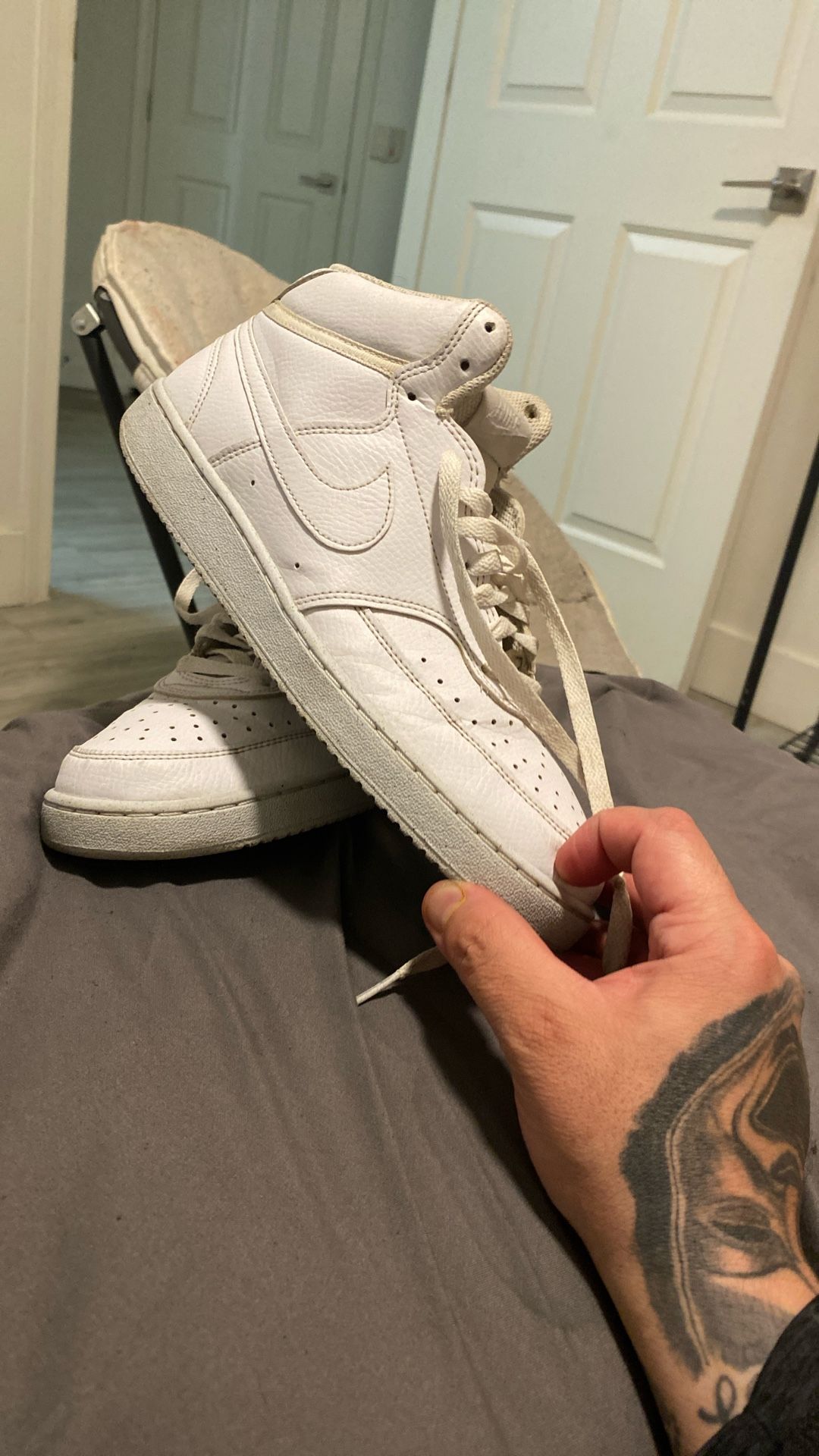 Court Side Nikes 8