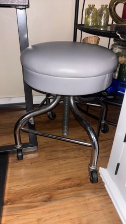 STOOL