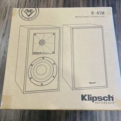 Klipsch R-41M Premium Bookshelf Speakers | Tractrix Horn Technology | Home Theater & Stereo Audio