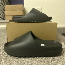 Adidas Yeezy Slide Onyx Size 13