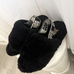 Ugg Slides
