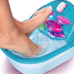 Brand New  Foot Spa Bath Massager- Mk- Cra-Z-Art Shimmer ‘n Sparkle 6 n 1  Massaging Foot Spa, Blue
