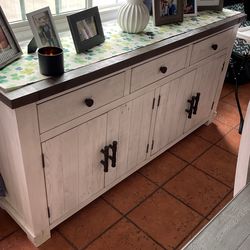 Kitchen Table And China Hutch Wood