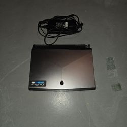 Alienware R5 17 