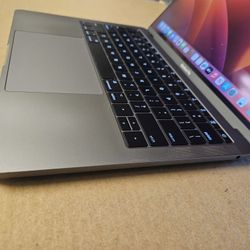 Apple Macbook Pro 13" Screen i5 16gb Ram 500gb SSD Drive 2017