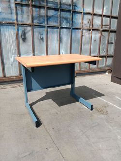 McDowell&Craig vintage cantilever desk