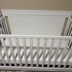 Oxford baby lazio 4 in 1 convertible crib (Negotiable)
