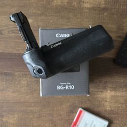 BG-R10 Canon battery Grip. 