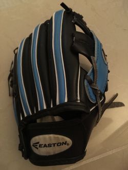 Easton kids black and blue glove $10