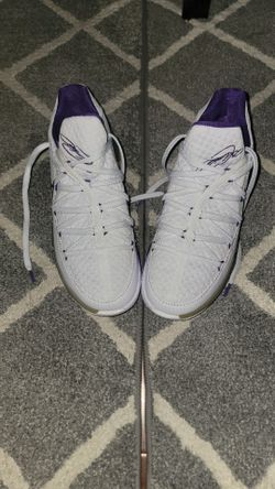 Nike LeBron 17 Low "Lakers Home" - White / Purple / Gold