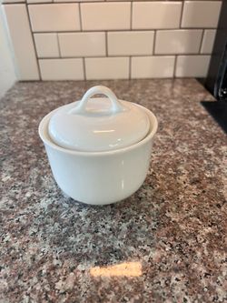 Vintage 2 Pieces Corning Microwave-Safe White Ceramic Sugar Bowl