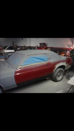 Auto body shop on wheels