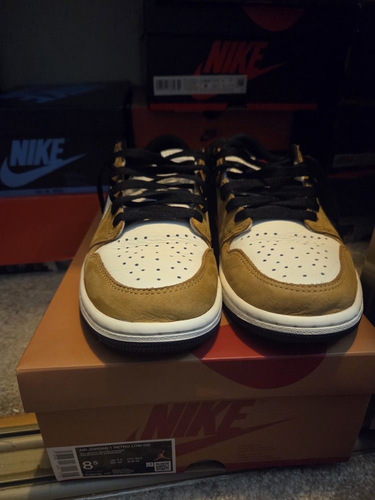 Jordan 1 Low Sz 8.5