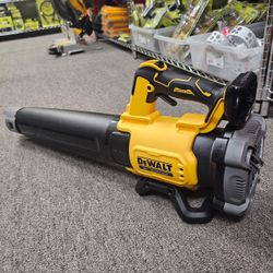 DEWALT 20V MAX 125 MPH 450 CFM Brushless Cordless Battery Powered Blower TOOL ONLY