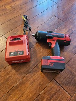 Snap on impact gun