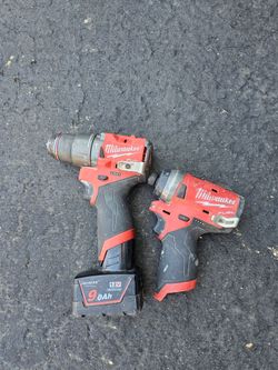Milwaukee drills m12