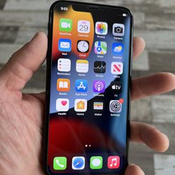 iPhone X 256GB Unlocked For Any Network Excellent Condition 