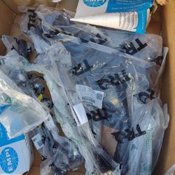 Front Control Arms For A 2002 Hyundai Santa Fe With Sway Bar Links And Tie Rod Ends All New