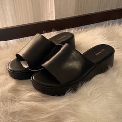 Old Navy Open Toe Wedge Sandal