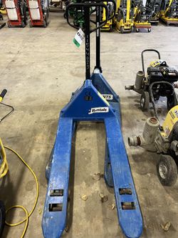 Pallet Jacks 