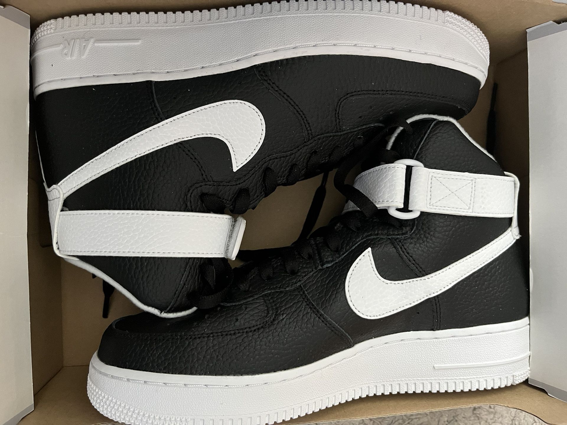 Nike Air Force 1 '07 Men's Size 10 Black/White CT2302-002 NO BOX LID for  Sale in Charlotte, NC - OfferUp