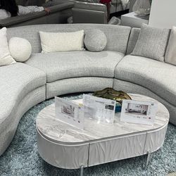 ♨️Ivria Sectional Sofa W/9 Pillows
ACME$10 Down Payment And Financing Available