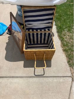 Large picnic basket