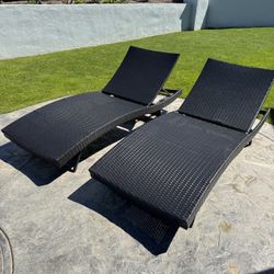 Wicker Lounge Chairs